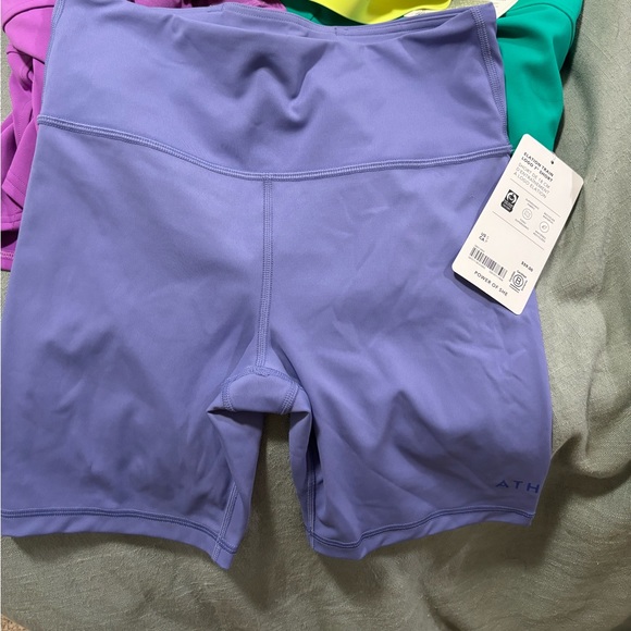Athleta elation train 7” biker shorts - Picture 4 of 4